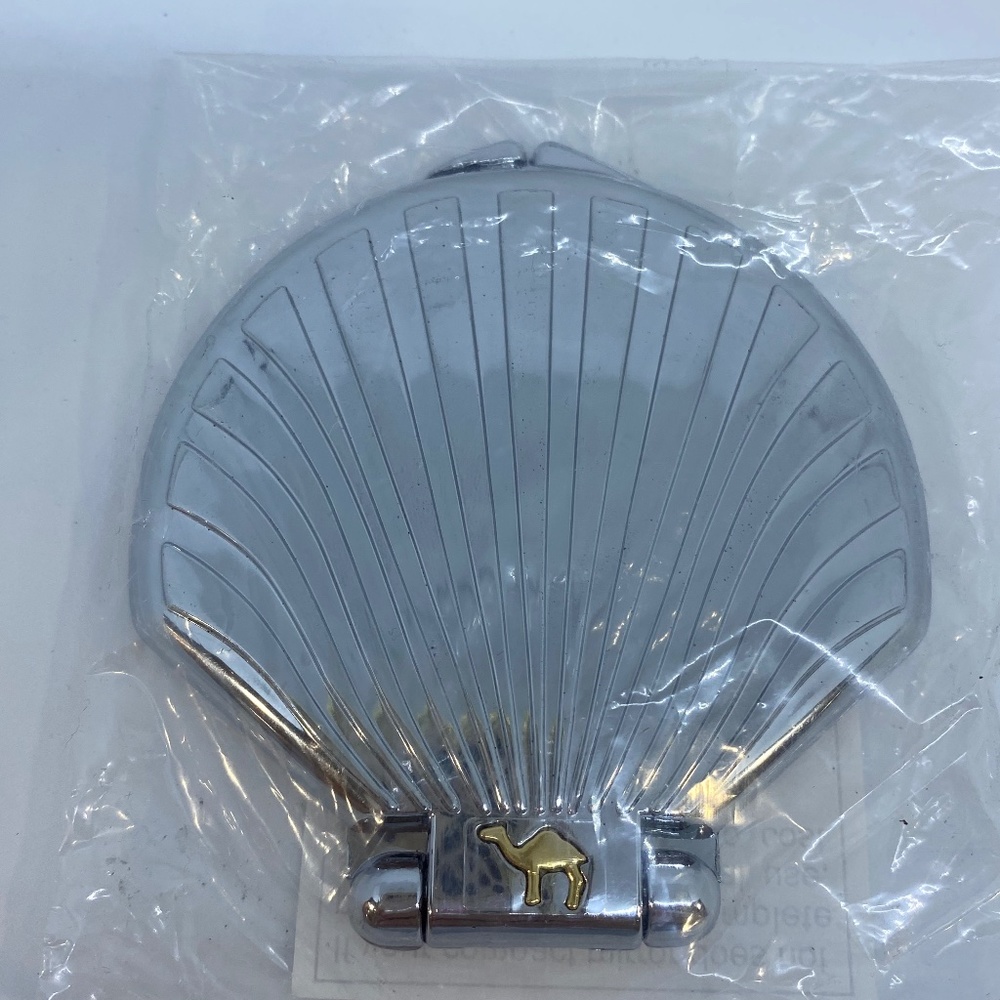Compact mirror